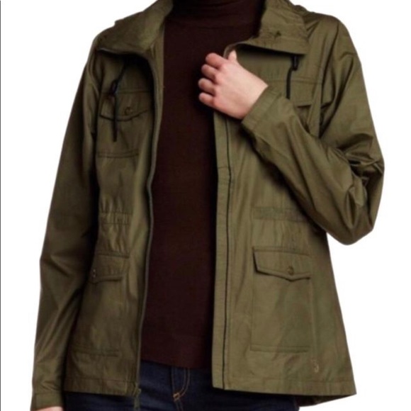 UEC Mountain Hardwear Benicia Windbreaker - Picture 4 of 4